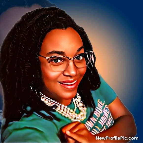 Meet your Posher, Adrienne! - Picture 1 of 1